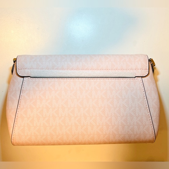 Michael Kors Light Pink Medium Logo Convertible Crossbody Bag - Picture 2 of 11